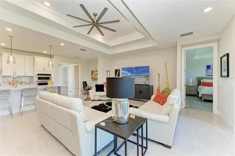 7136 Summerland Cove Bradenton FL 34202