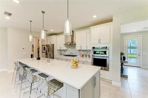 7136 Summerland Cove Bradenton FL 34202