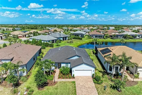 7136 Summerland Cove Bradenton FL 34202