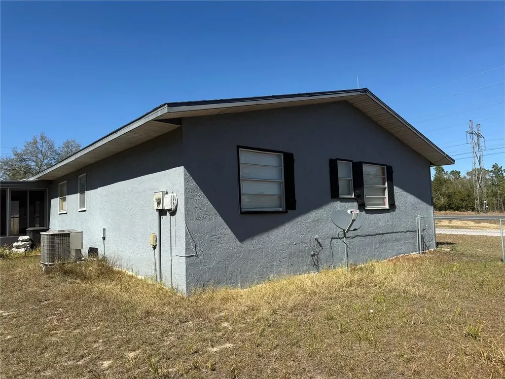 9302 SE Maricamp Road Ocala FL 34472
