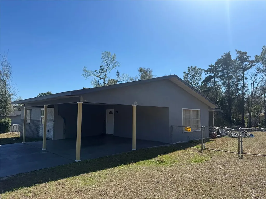 9302 SE Maricamp Road Ocala FL 34472