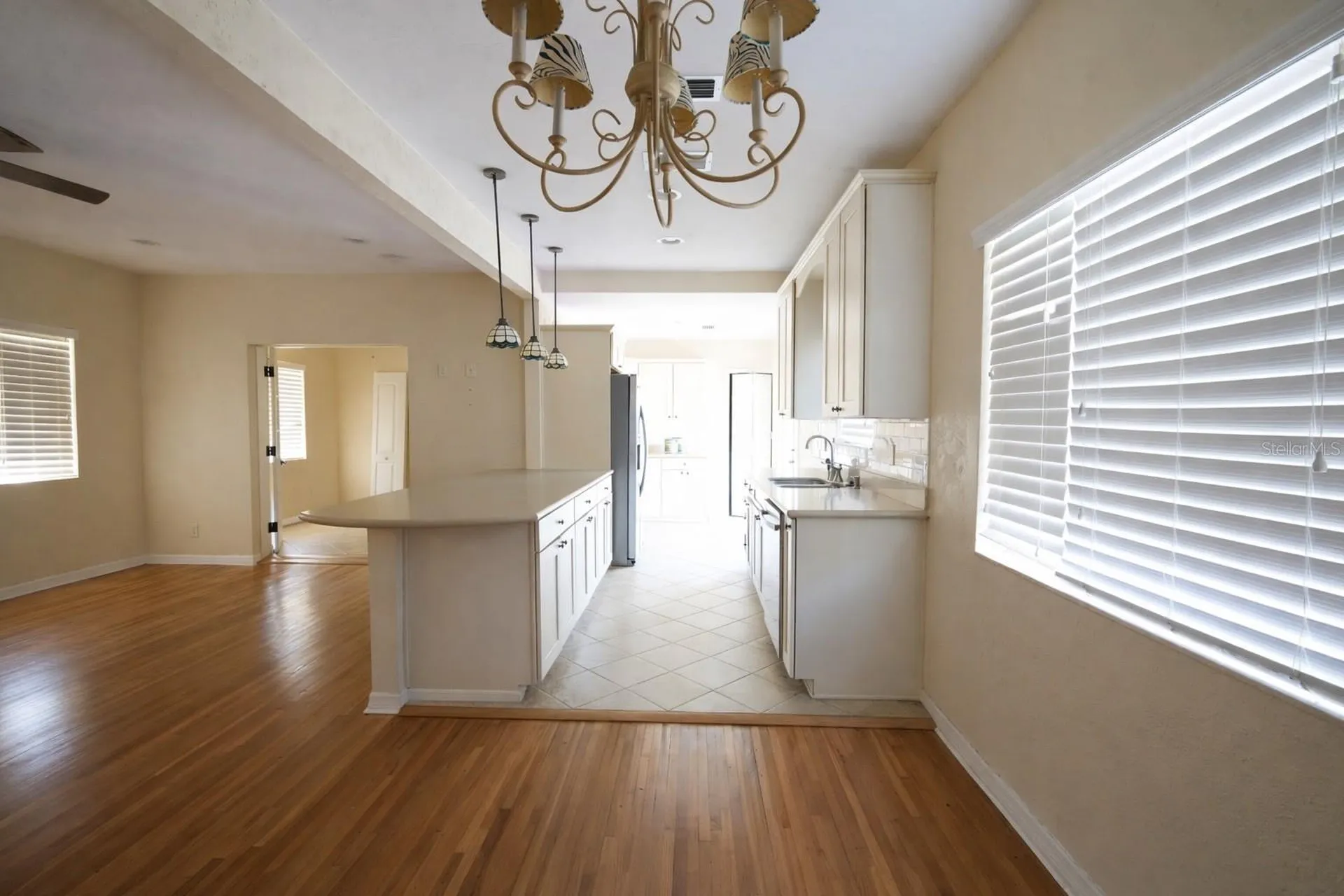 601 34th Avenue NE St Petersburg FL 33704