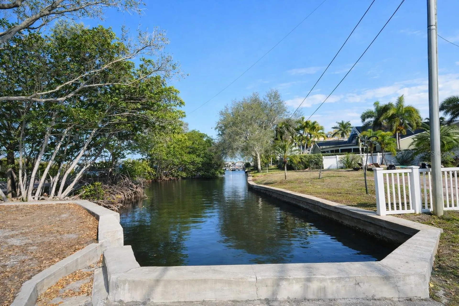 601 34th Avenue NE St Petersburg FL 33704