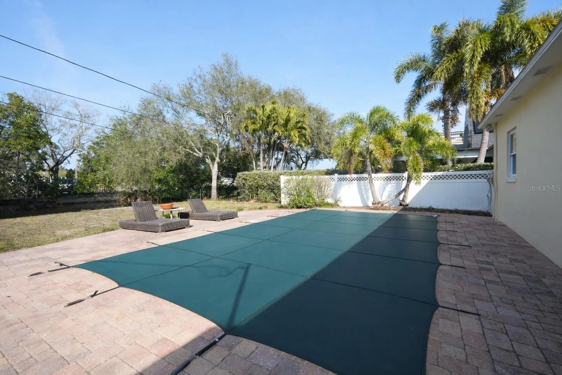 601 34th Avenue NE St Petersburg FL 33704
