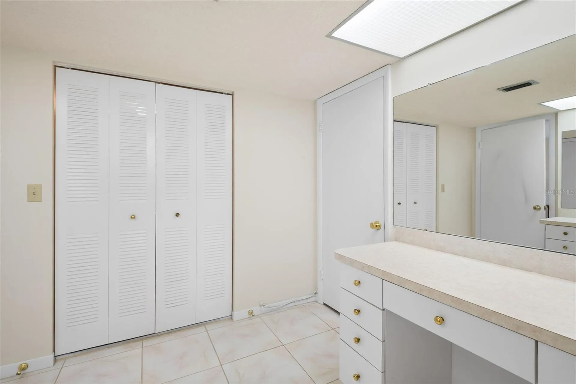 225 Country Club Drive Largo FL 33771