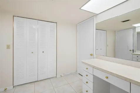 225 Country Club Drive Largo FL 33771