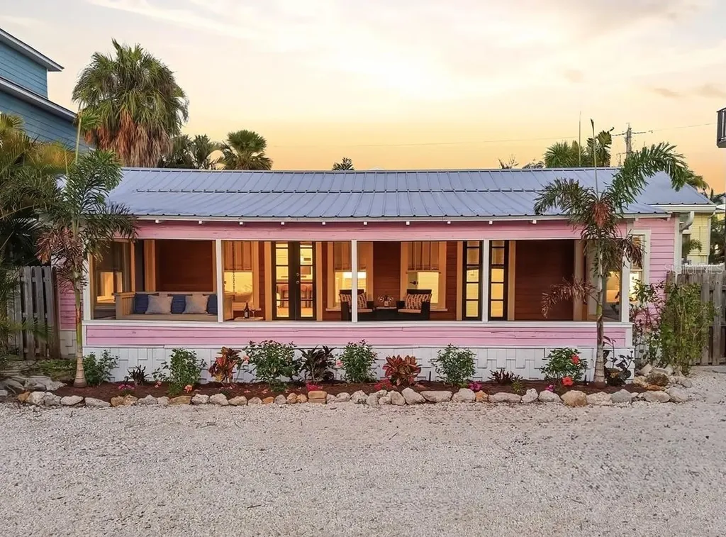 2913 Gulf Drive Holmes Beach FL 34217