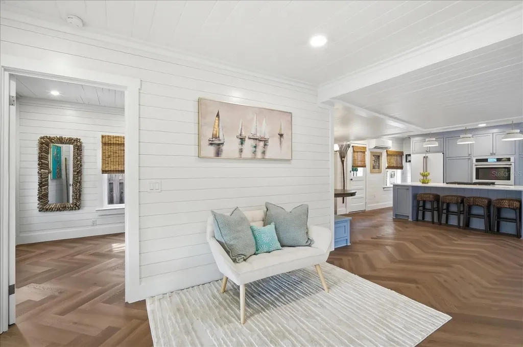 2913 Gulf Drive Holmes Beach FL 34217