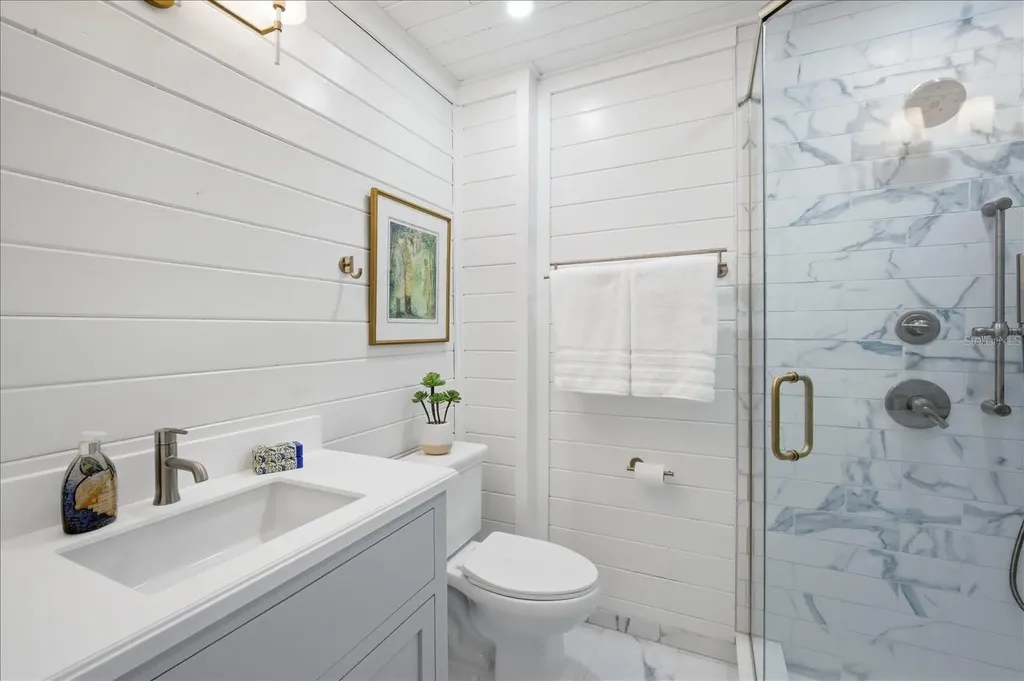 2913 Gulf Drive Holmes Beach FL 34217