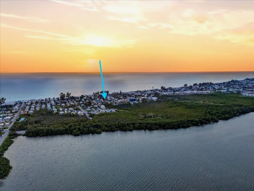 2913 Gulf Drive Holmes Beach FL 34217