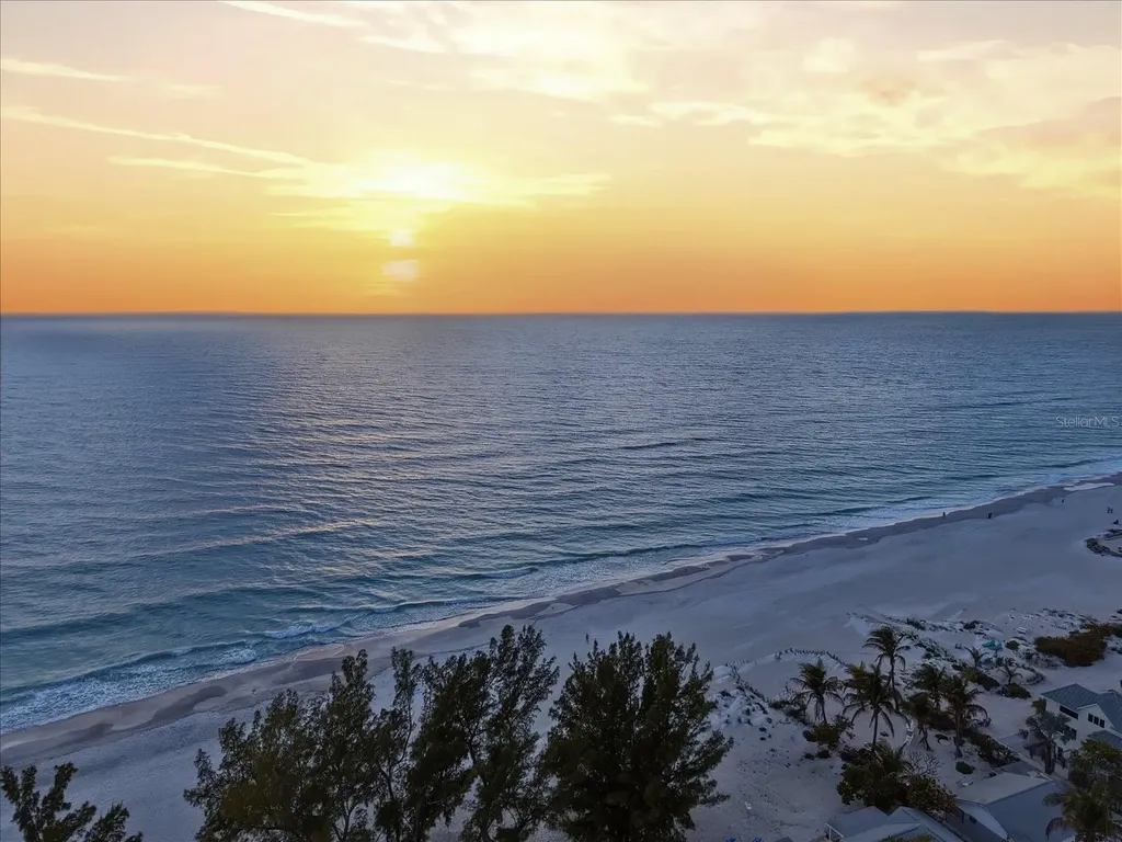 2913 Gulf Drive Holmes Beach FL 34217