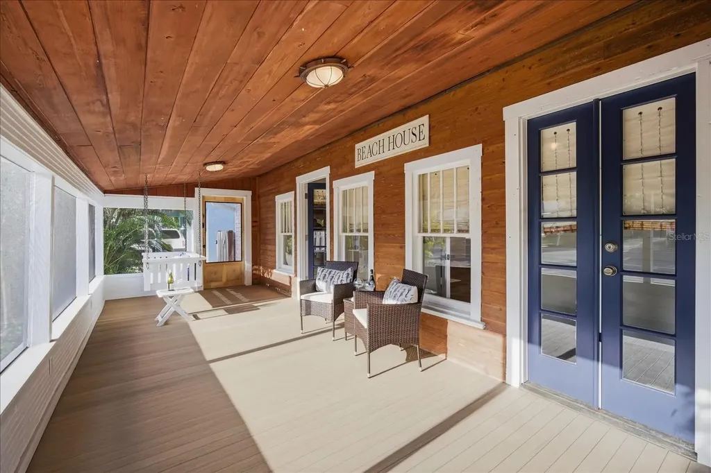2913 Gulf Drive Holmes Beach FL 34217