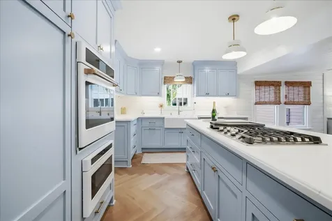 2913 Gulf Drive Holmes Beach FL 34217