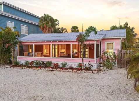 2913 Gulf Drive Holmes Beach FL 34217