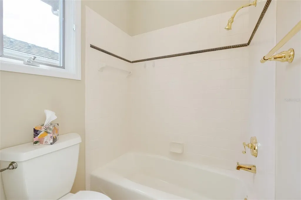 5213 88th Street E Bradenton FL 34211