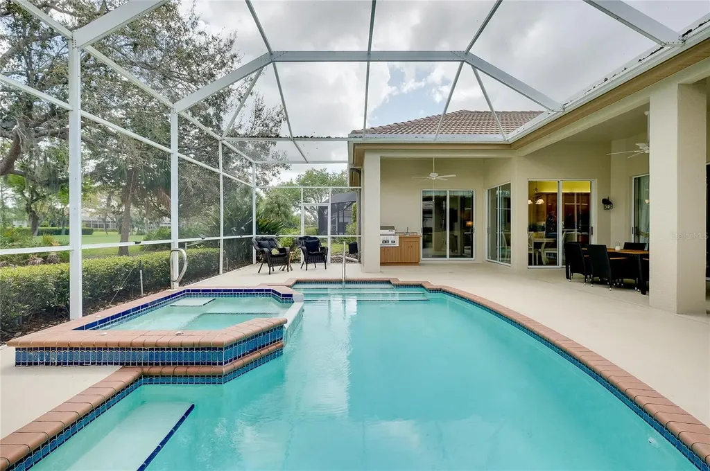 5213 88th Street E Bradenton FL 34211