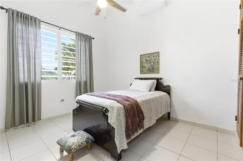 1 Sector Los Cruzados Mayaguez PR 00680