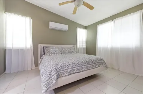 1 Sector Los Cruzados Mayaguez PR 00680