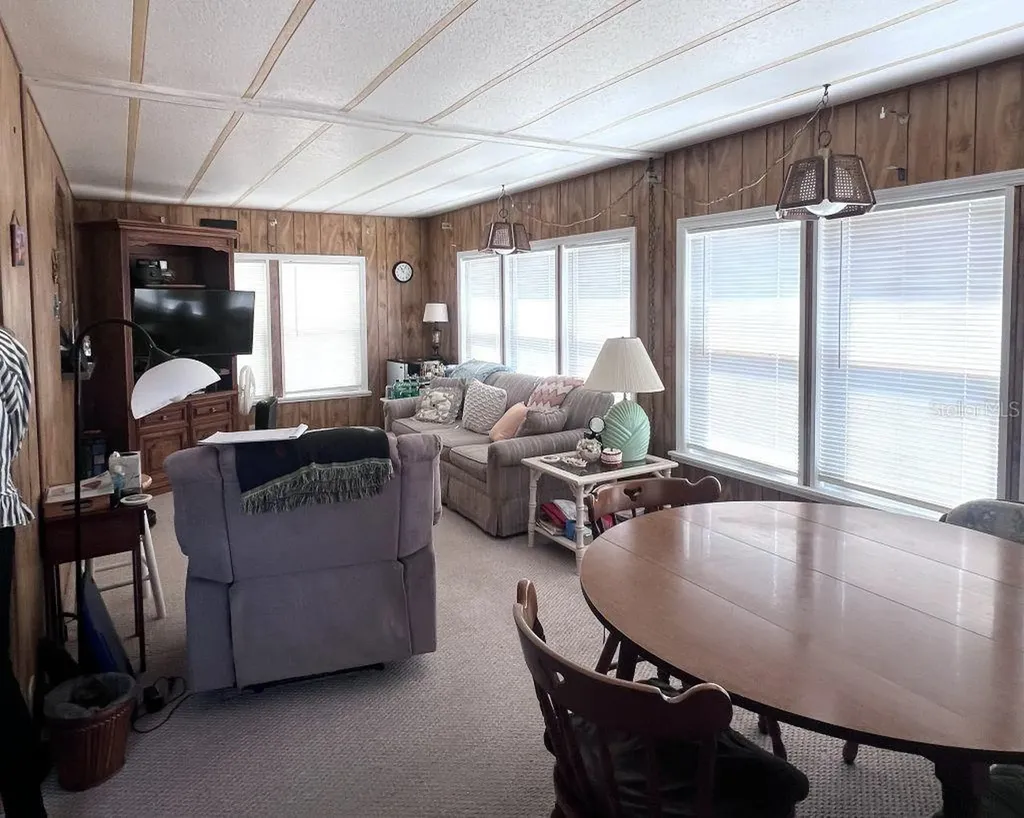 102 Trout Punta Gorda FL 33950