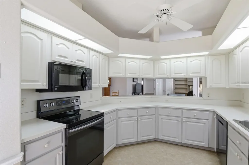 21850 Tartan Street Leesburg FL 34748
