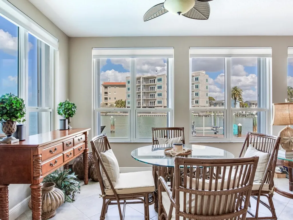 210 Dolphin Point Clearwater Beach FL 33767