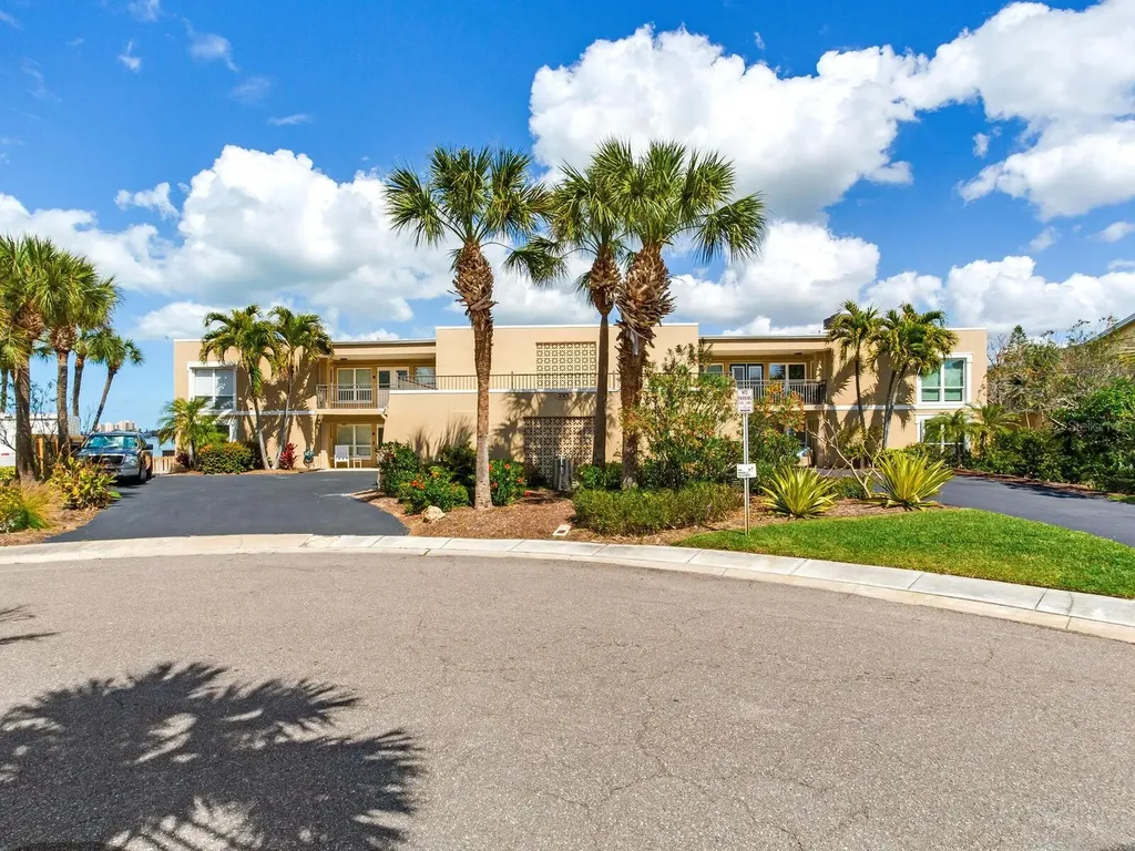210 Dolphin Point Clearwater Beach FL 33767
