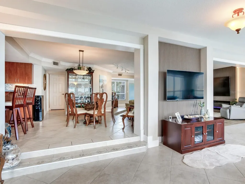 210 Dolphin Point Clearwater Beach FL 33767