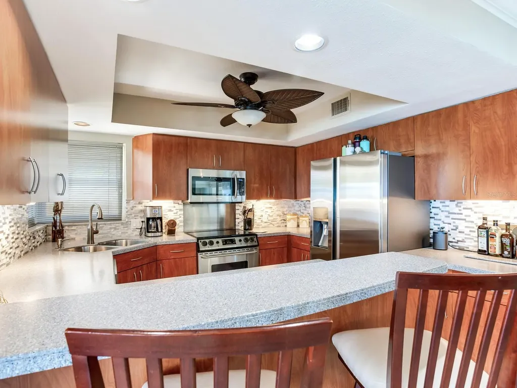 210 Dolphin Point Clearwater Beach FL 33767