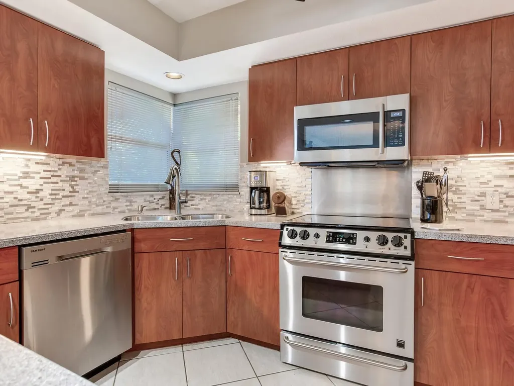 210 Dolphin Point Clearwater Beach FL 33767