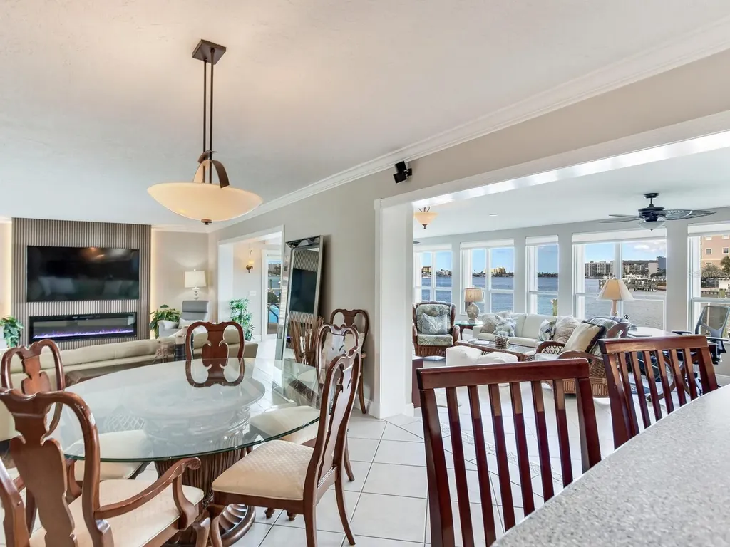 210 Dolphin Point Clearwater Beach FL 33767