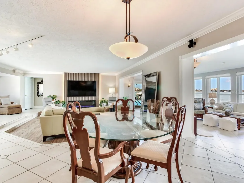 210 Dolphin Point Clearwater Beach FL 33767
