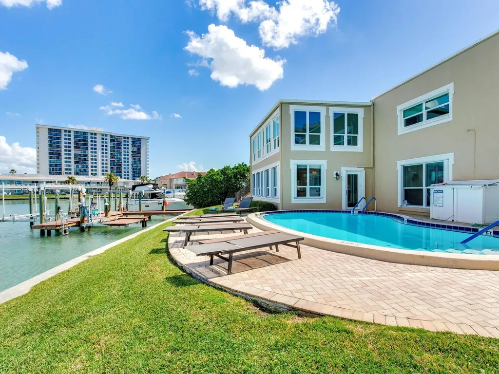 210 Dolphin Point Clearwater Beach FL 33767