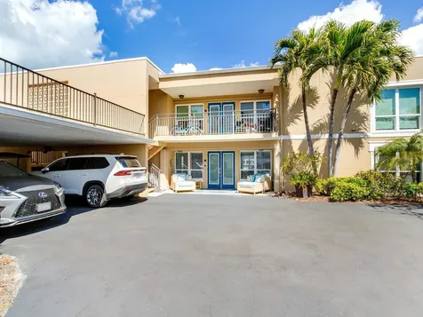 210 Dolphin Point Clearwater Beach FL 33767