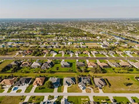 17 White Marsh Lane Rotonda West FL 33947
