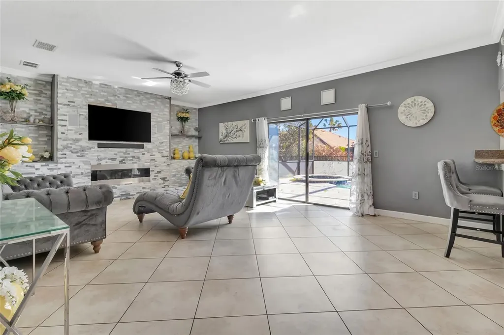 1303 Sea Pines Way Davenport FL 33896