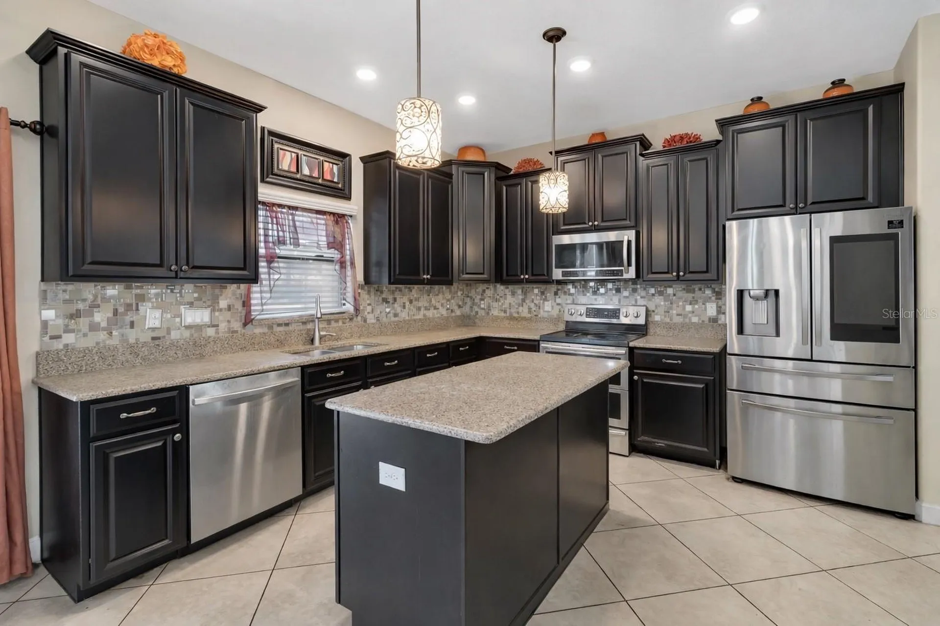 1303 Sea Pines Way Davenport FL 33896