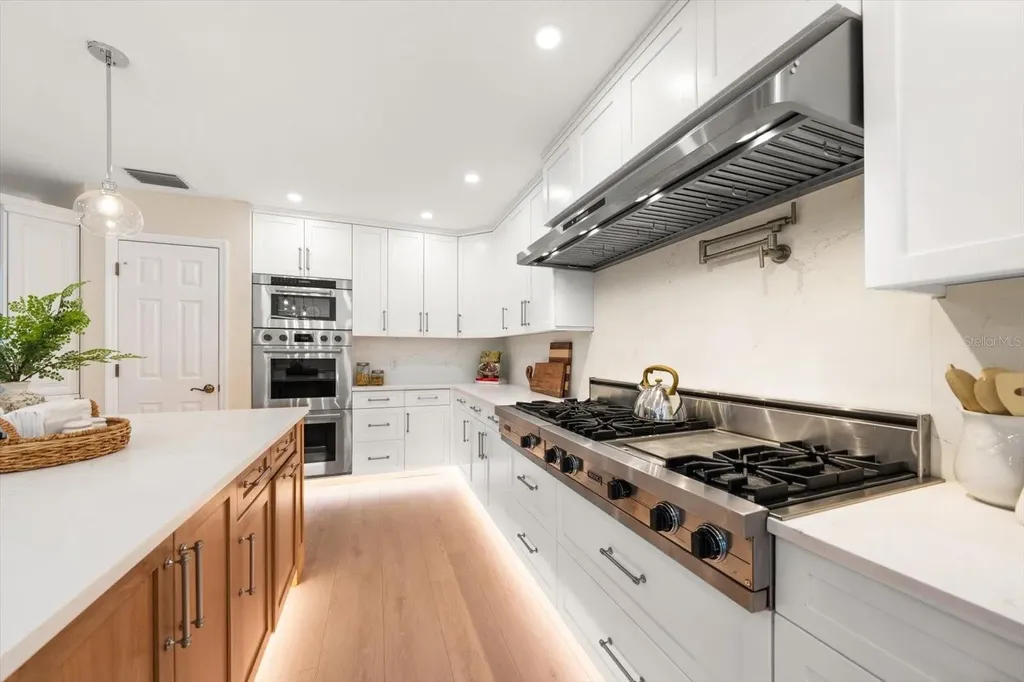 1543 Sturbridge Court Dunedin FL 34698