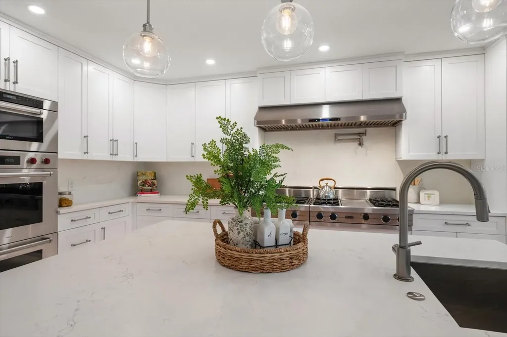 1543 Sturbridge Court Dunedin FL 34698