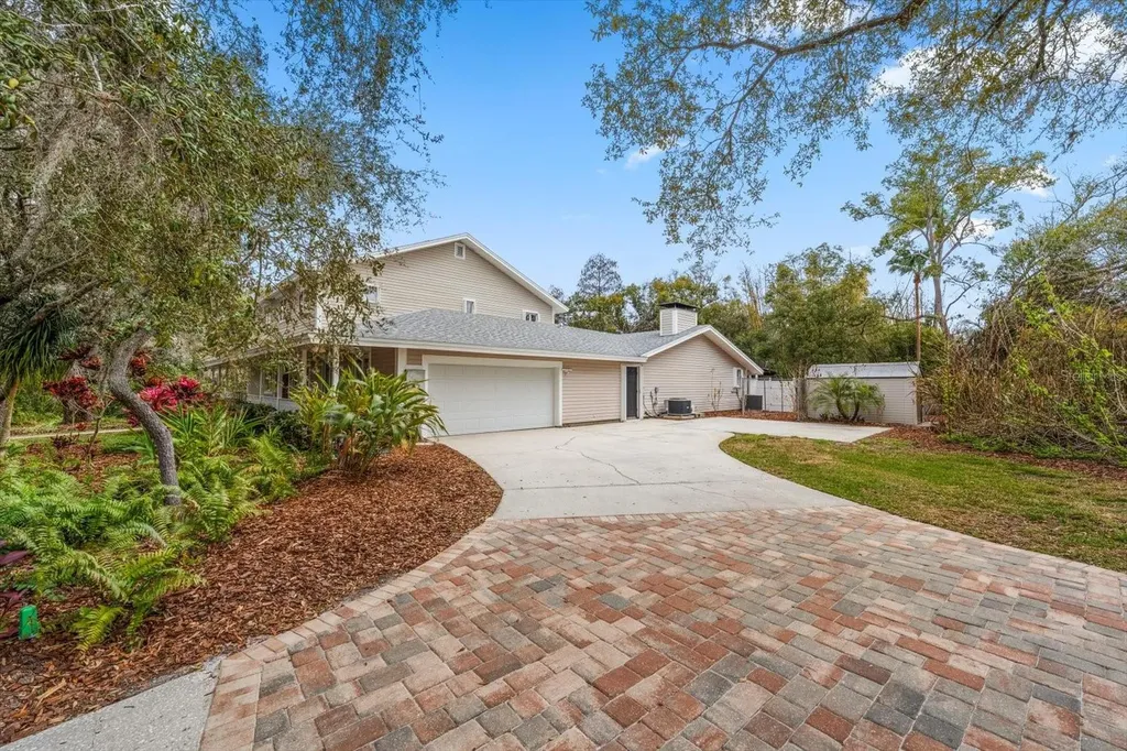 1543 Sturbridge Court Dunedin FL 34698