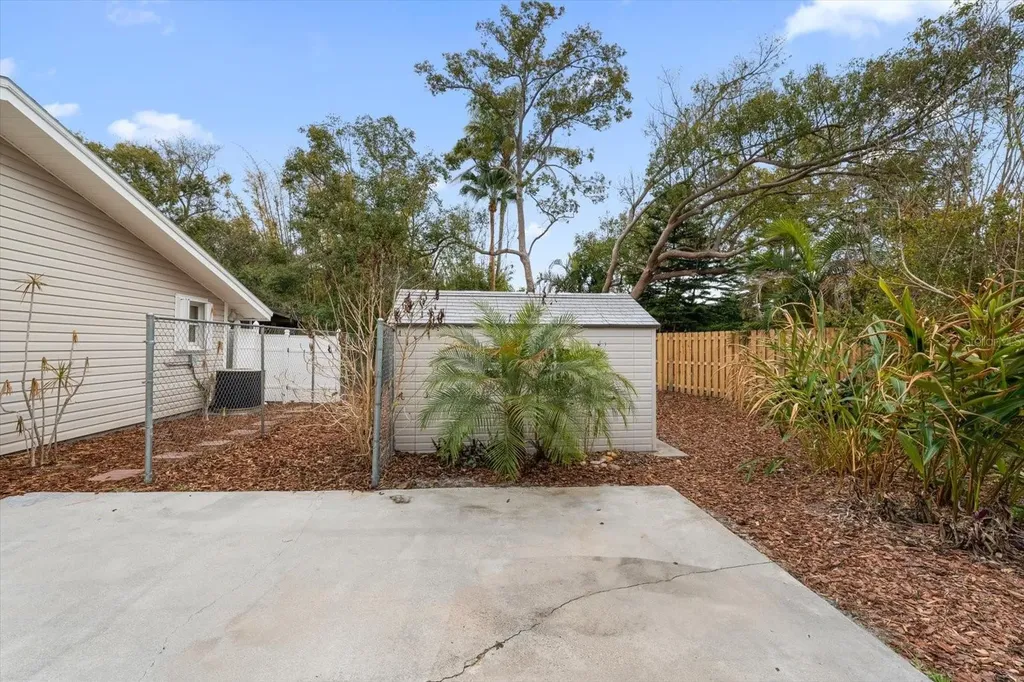 1543 Sturbridge Court Dunedin FL 34698