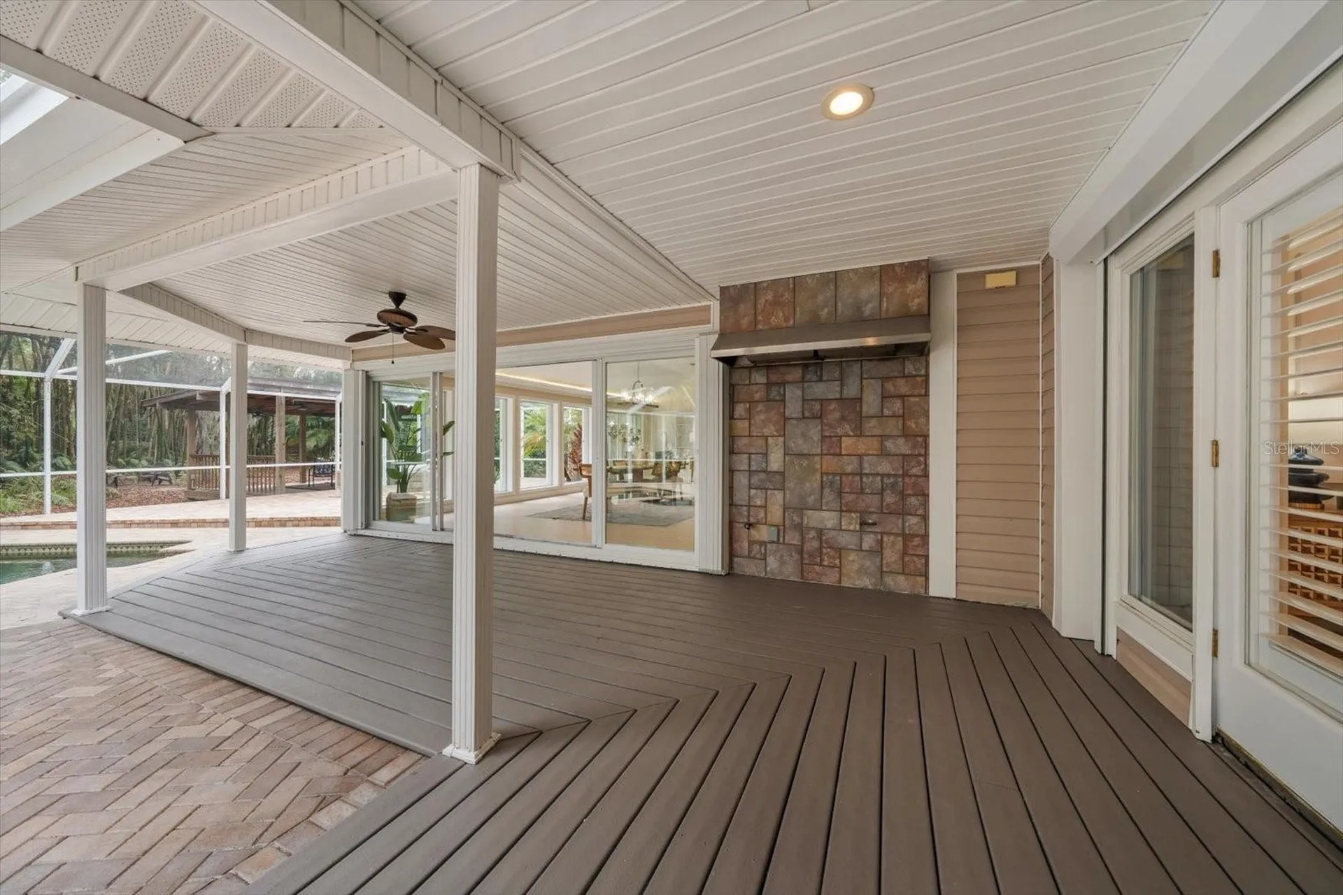 1543 Sturbridge Court Dunedin FL 34698