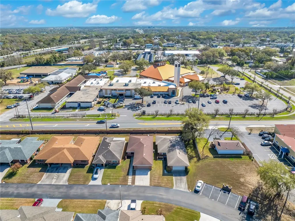 661 Lake Carolyn Circle Lakeland FL 33813