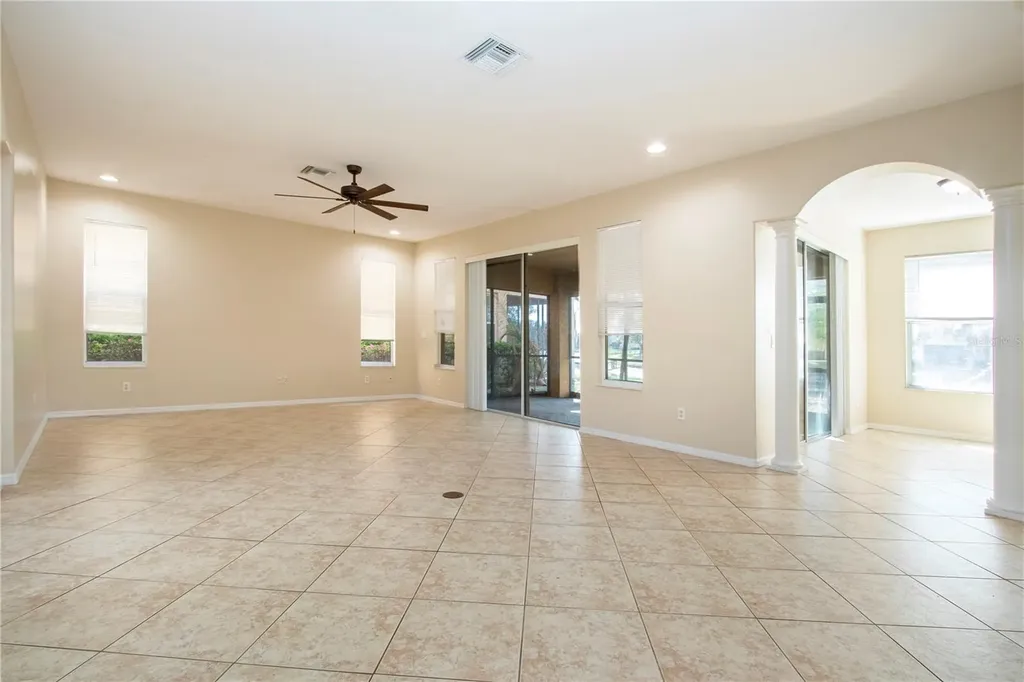 18048 Java Isle Drive Tampa FL 33647