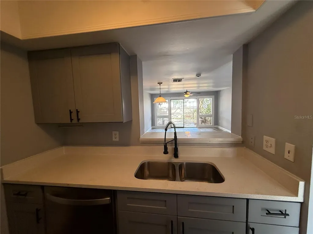5055 Eaglesmere Drive Orlando FL 32819