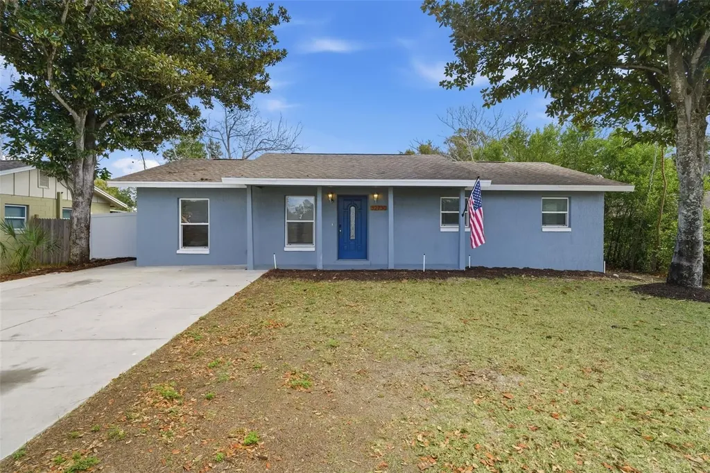 32730 Blossom Lane Leesburg FL 34788