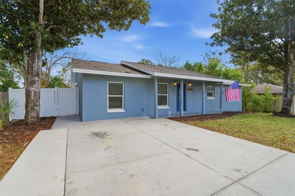32730 Blossom Lane Leesburg FL 34788