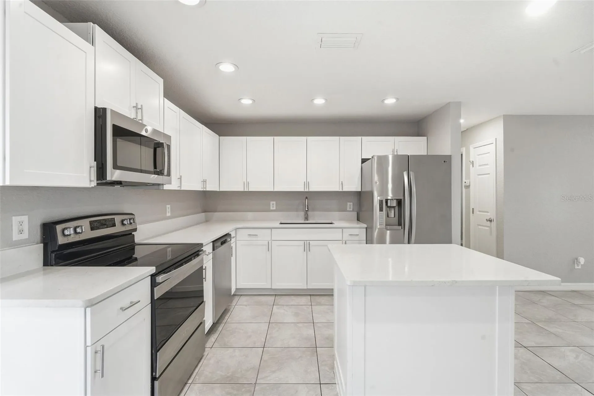 32730 Blossom Lane Leesburg FL 34788