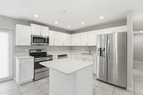 32730 Blossom Lane Leesburg FL 34788