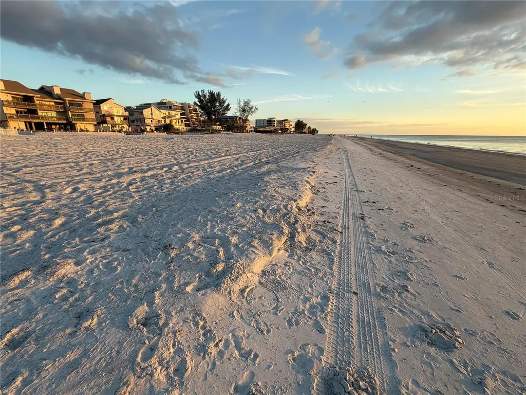 1270 Gulf Boulevard Clearwater FL 33767