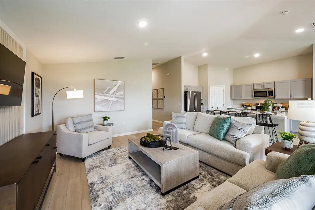 36702 Thornhedge Drive Zephyrhills FL 33541